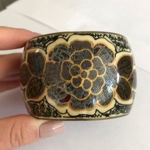 Vintage Floral Print Bangle
